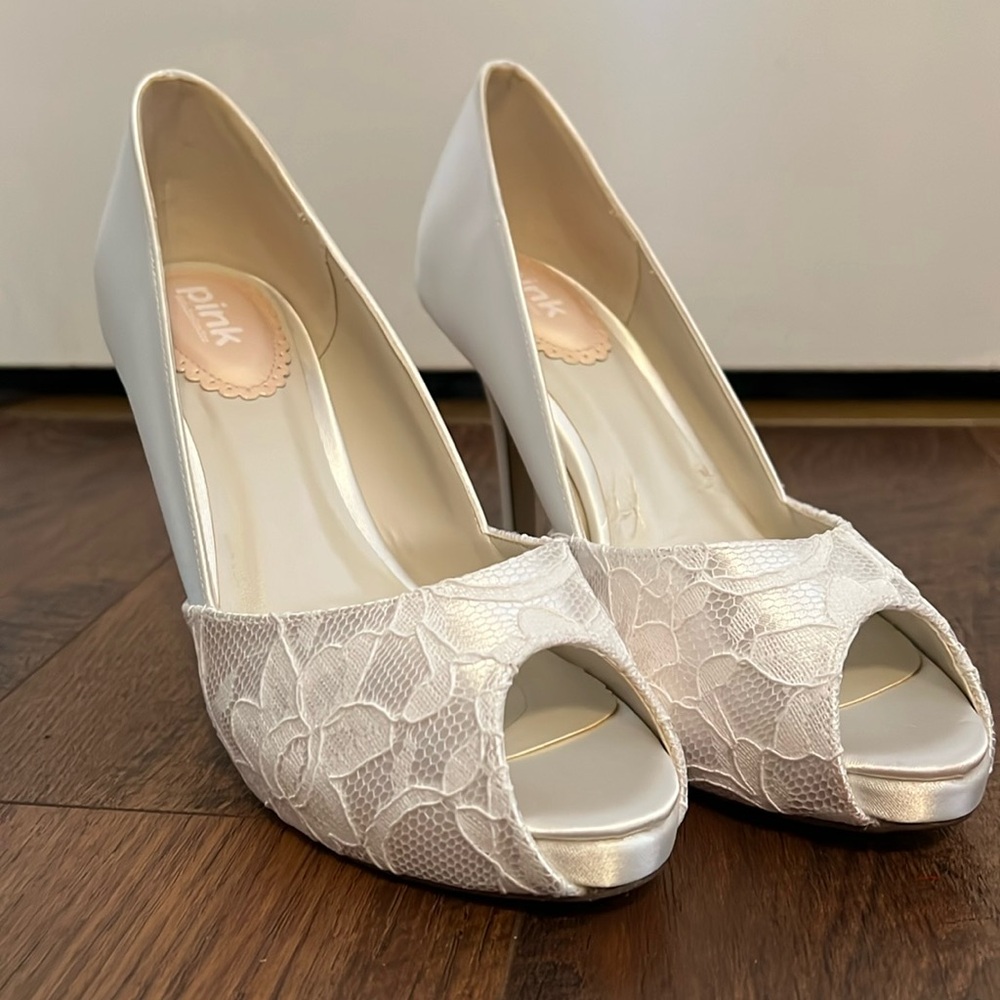 White and Lace Wedding Heels by Pink Paradox London size 7 with 3” heel
